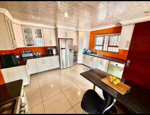 3 BEDROOM HOUSE FOR SALE IN VANDERBIJLPARK CW 5